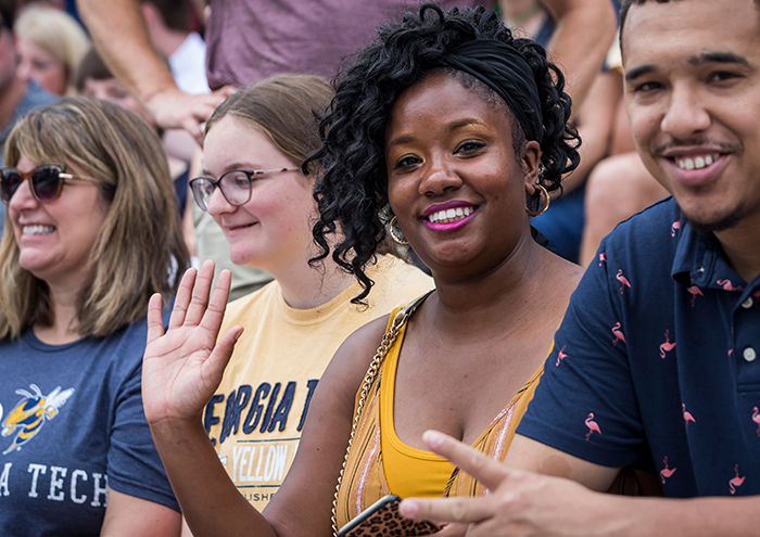GT families: A mom with daughter and a mom with son.