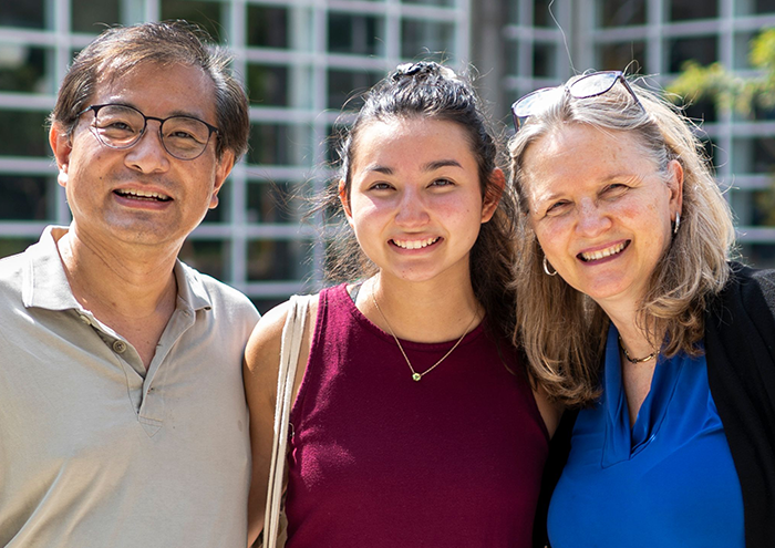 GT parents with daughter.